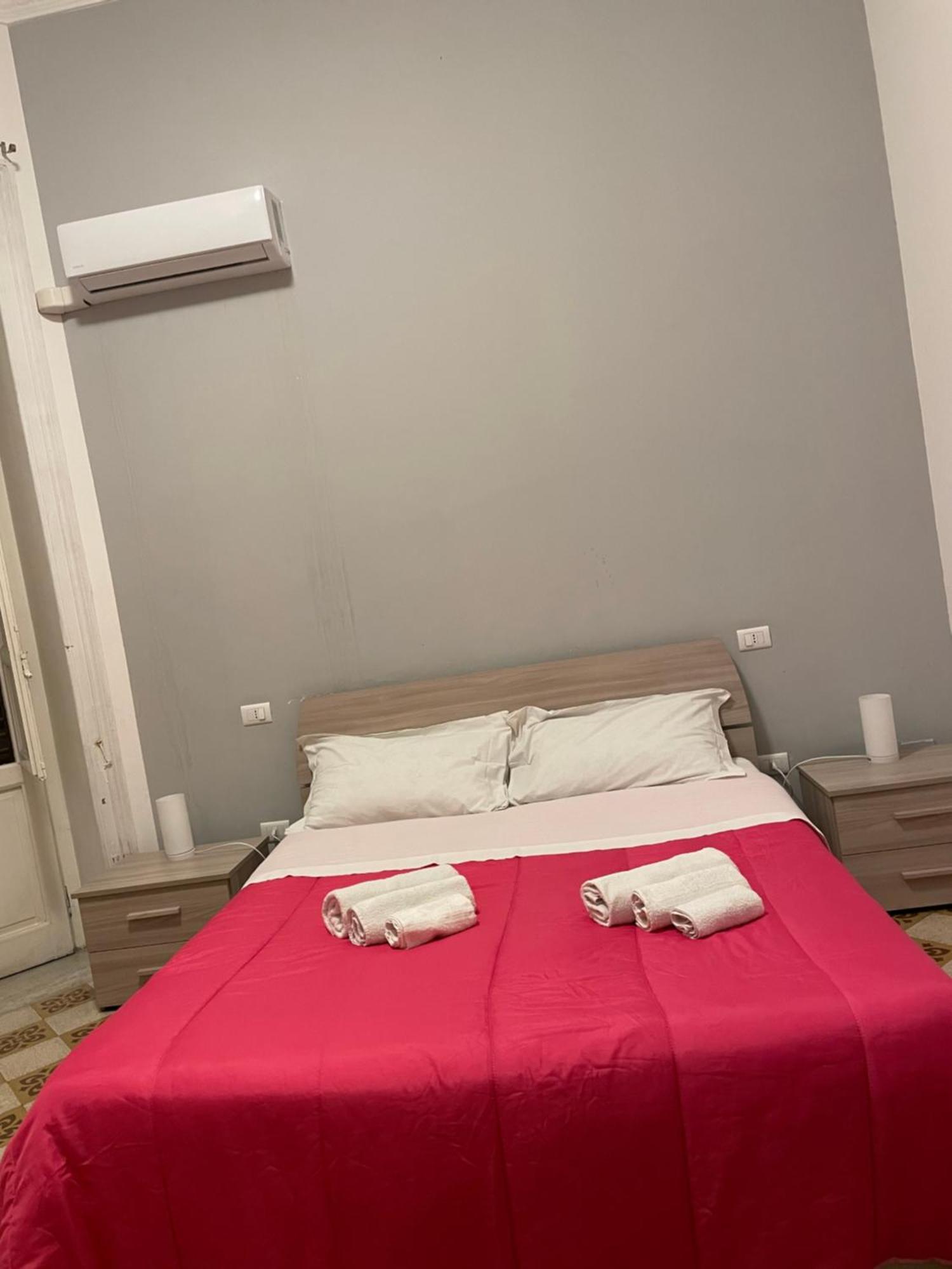 100 Passi Al Massimo Ξενοδοχείο Παλέρμο Εξωτερικό φωτογραφία